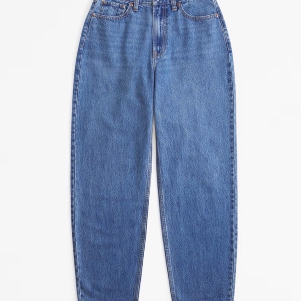 Abercrombie Curve Love High Rise Loose Tapered Jeans